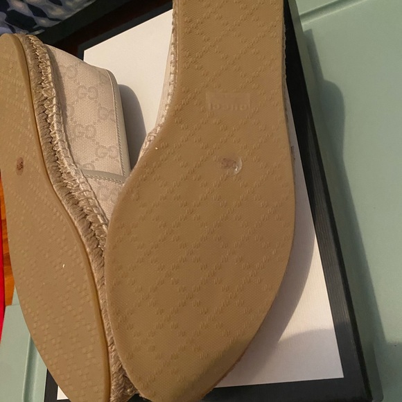 Authentic Beige Gucci Espadrilles - 37.5 - UNWORN - Picture 5 of 9